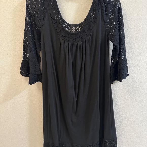 MODA INTERNATIONAL LITTLE BLACK DRESS WITH LACE SLEEVES AND HEM - M - Picture 2 of 4